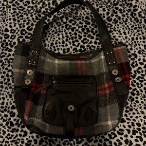 Chic Plaid Shoulder Bag in Black and Red